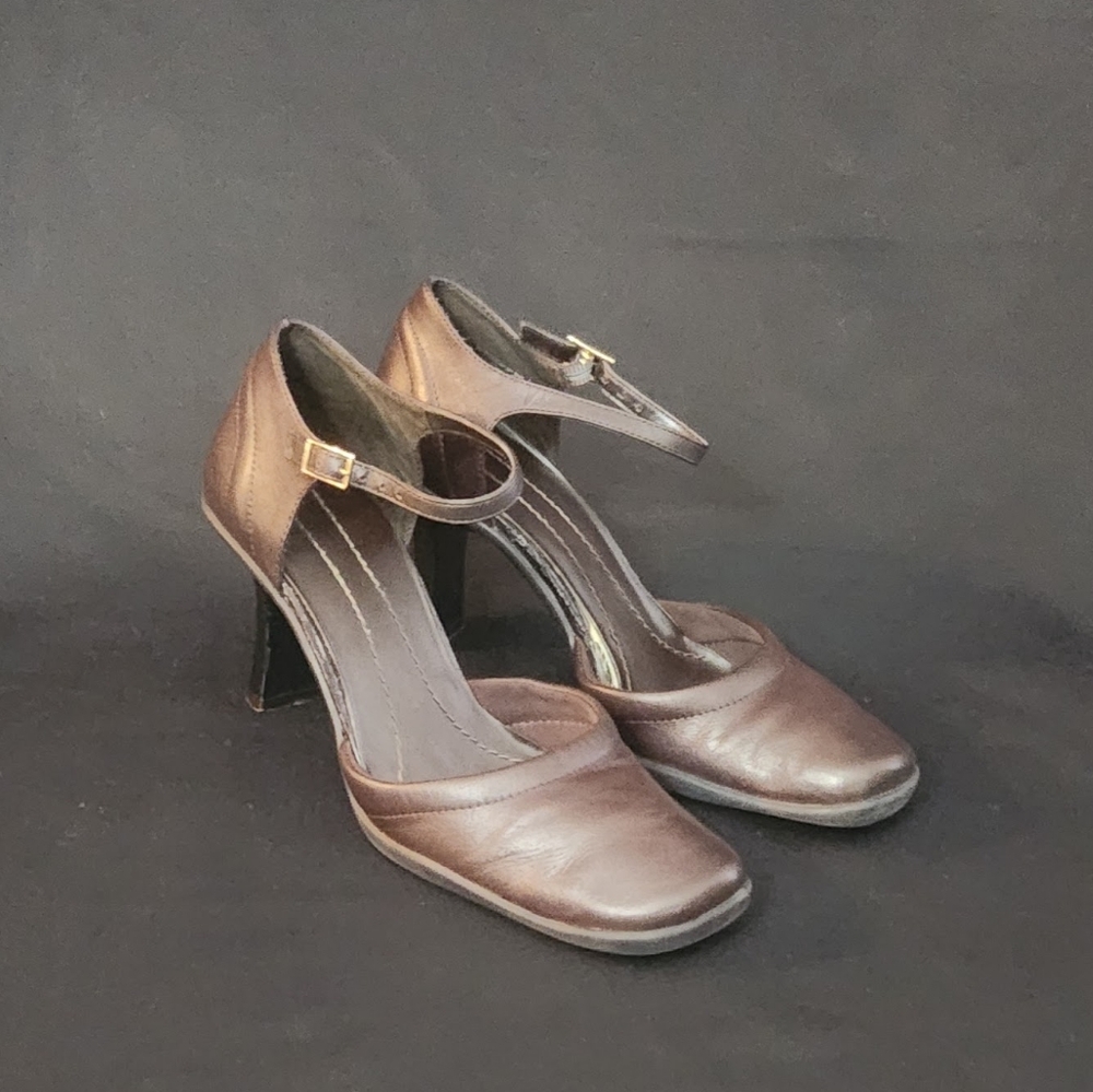 Vintage Brown Leather Ankle Strap Heeled Shoes Size 7